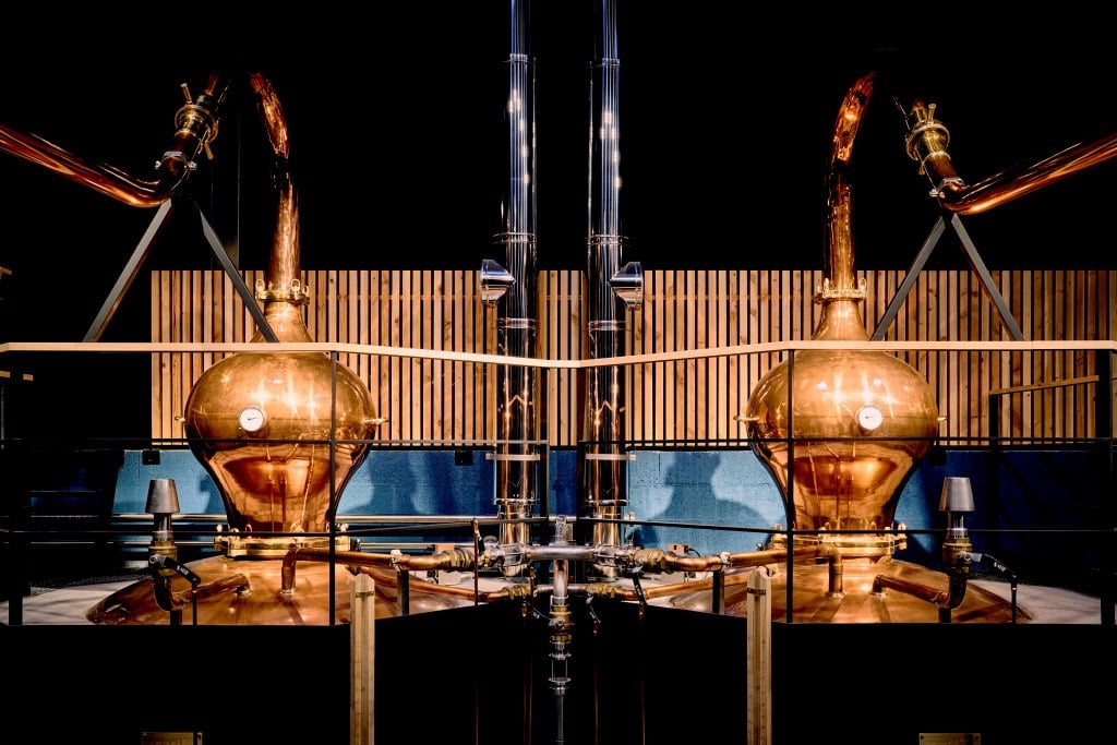 Maison Lineti copper stills