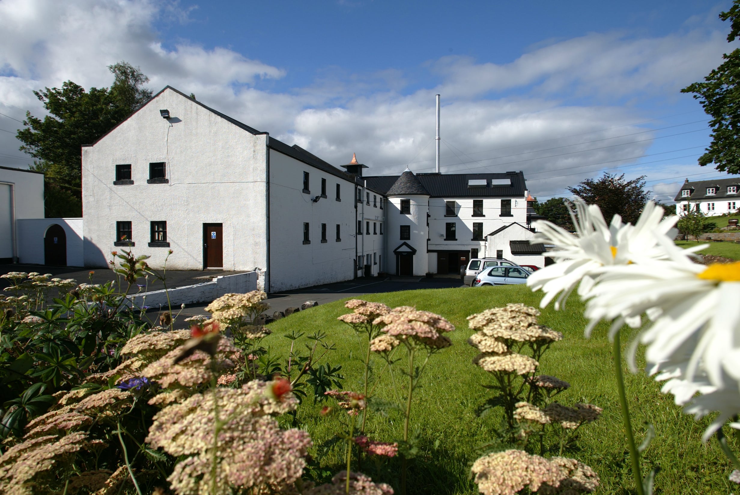 Auchentoshan distillery